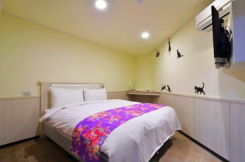 Galaxy Mini Inn Taipei Bagian luar foto
